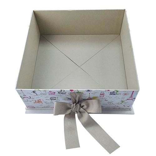 gift box with bow(2).jpg